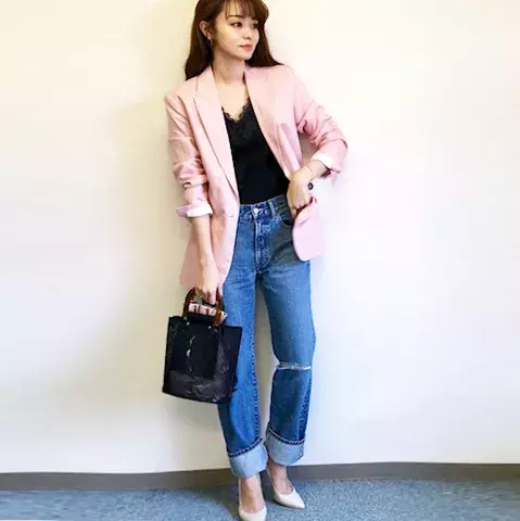 フォロワー8 7k超え 人気スタイリストのコラボバッグ 私服コーデを拝見 ローリエプレス