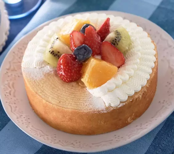 お父さんに感謝が伝わる ネクタイやワイシャツなどユニークな シャトレーゼ のケーキを父の日に ローリエプレス