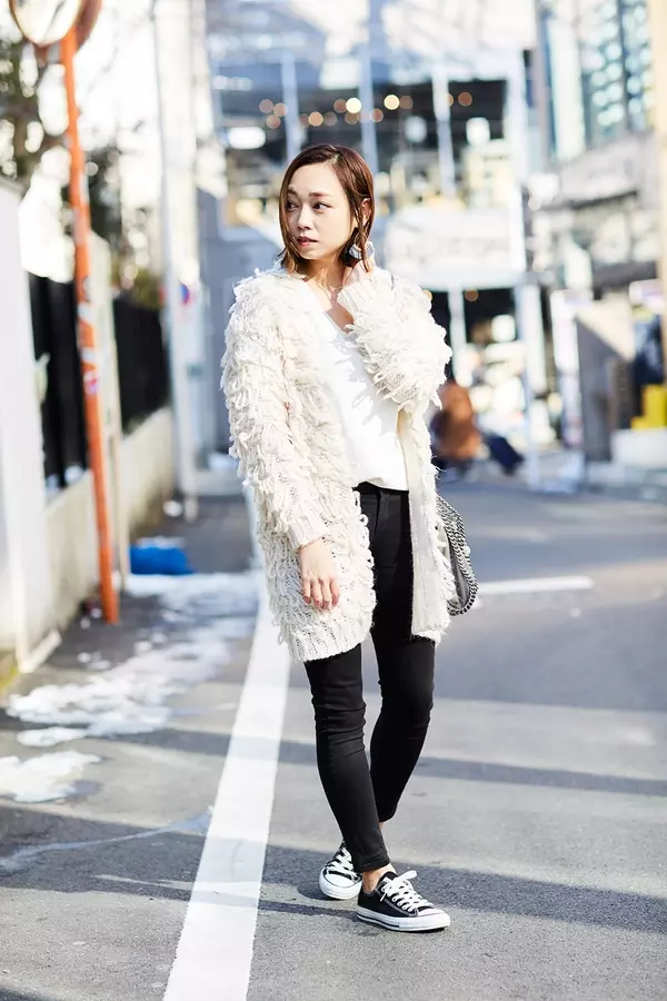 長年の愛用コスメは インスタグラマーの石田美奈子サンが登場 ローリエプレス