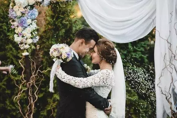 結婚式準備で彼にイラっ 結婚したくないの やる気がない彼の行動とその理由 ローリエプレス 結婚式準備で彼にイラっ 結婚したくないの やる気がない彼の行動とその理由 ローリエプレス