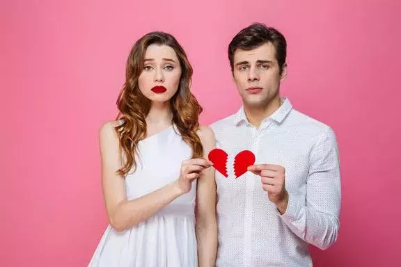 これが倦怠期というもの 彼氏にイライラしたエピソード5つと別れるか診断 ローリエプレス これが倦怠期というもの 彼氏にイライラしたエピソード5つと別れるか診断 ローリエプレス