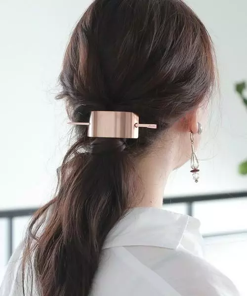 不器用さんもok 5分で出来る簡単ヘアアレンジ ローリエプレス