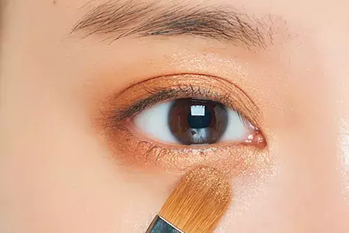 メンズ受けなら黒アイラインはもう卒業 囲みシャドウ でパッチリ目を叶えるテクニック ローリエプレス