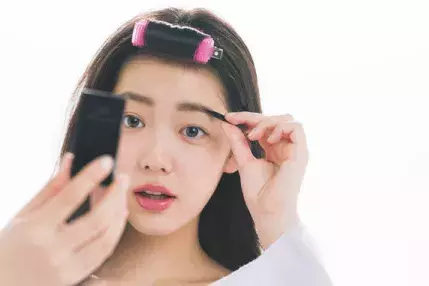 大学生らしいメイクで大事な事って 寝坊したときのメイクテク ローリエプレス