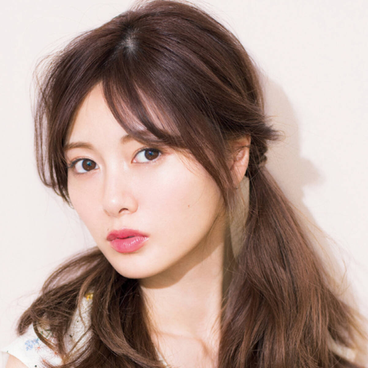 大人っぽい2つ結びなら レトロっぽ可愛く仕上がる レトロツインテール ローリエプレス