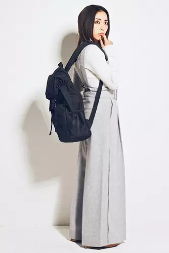 コーデするのが難しい 大きめバッグのお悩み解消術5つ ローリエプレス