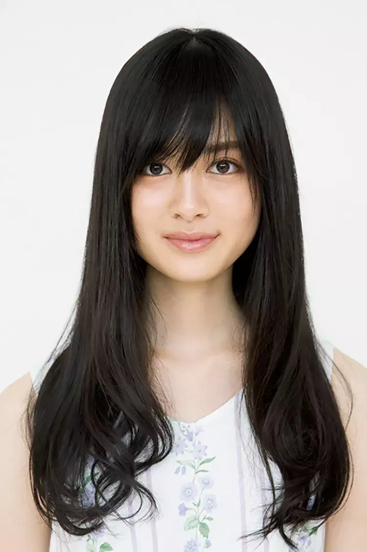 自分で前髪を切っちゃお 絶対失敗しない可愛くなれる前髪の切り方 ローリエプレス