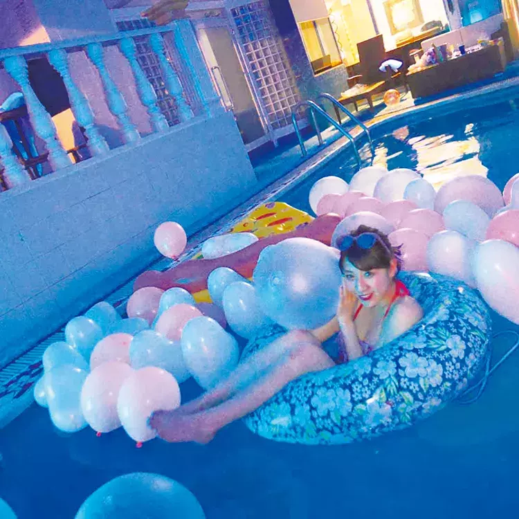 インスタ映えバースデー 誕生日サプライズ 結局ラブホ女子会が最強説 ローリエプレス