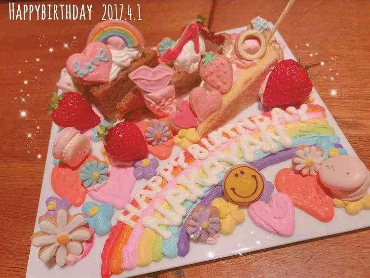 インスタ映えする誕生日サプライズ 豪華すぎるテーブルアートのお店6選 ローリエプレス