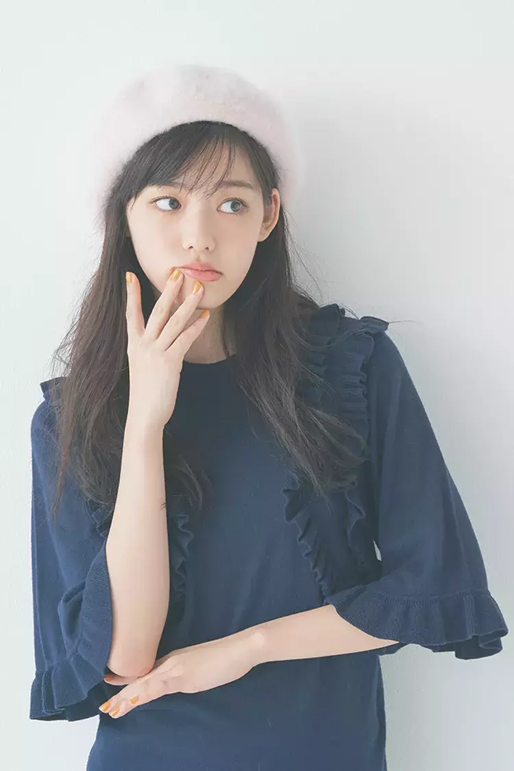 帽子初心者でも失敗しない 超簡単 ベレー帽 のおしゃれなかぶり方3選 ローリエプレス 帽子初心者でも失敗しない 超簡単 ベレー帽 のおしゃれなかぶり方3選 ローリエプレス