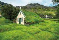 屋根が芝生!? アイスランドの伝統的な住居「芝生の家」とは？