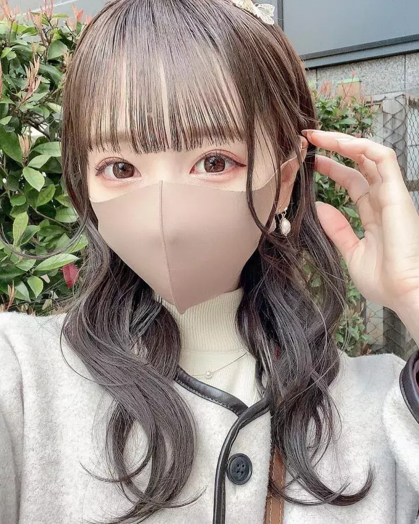 Snsで話題 整形級 小顔に見えるマスクのおすすめ7選 ローリエプレス