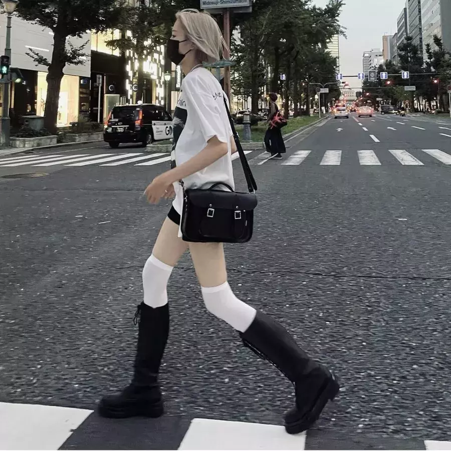 21年秋冬 ロングブーツコーデ術 韓国女子になれる着こなし特集 ローリエプレス