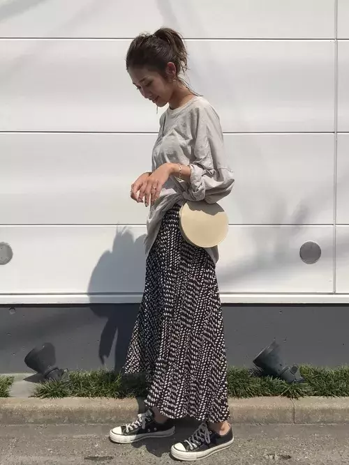 かっこよく履きこなす メンズライク派さん の夏スカートコーデ ローリエプレス かっこよく履きこなす メンズライク派さん の夏スカートコーデ ローリエプレス