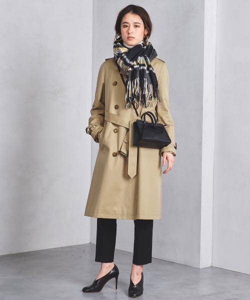 おしゃれな人はこれが上手い トレンチコートとマフラーの合わせテク ローリエプレス