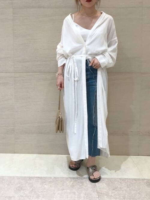 夏に羽織るならどれが正解 夏コーデにプラスして使いたい羽織り4選 ローリエプレス