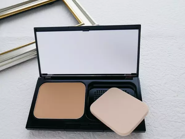 脂ギッシュな顔は卒業 夏のテカリ肌を改善する救世主コスメ5選 ローリエプレス