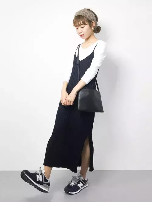 一枚でいろんな表情に キャミワンピを秋もたっぷり着回すコーデ術 ローリエプレス
