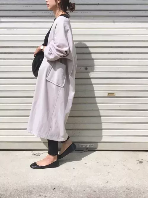 気温差が激しい10月はどんな服装が正解 コートを着るタイミングって ローリエプレス