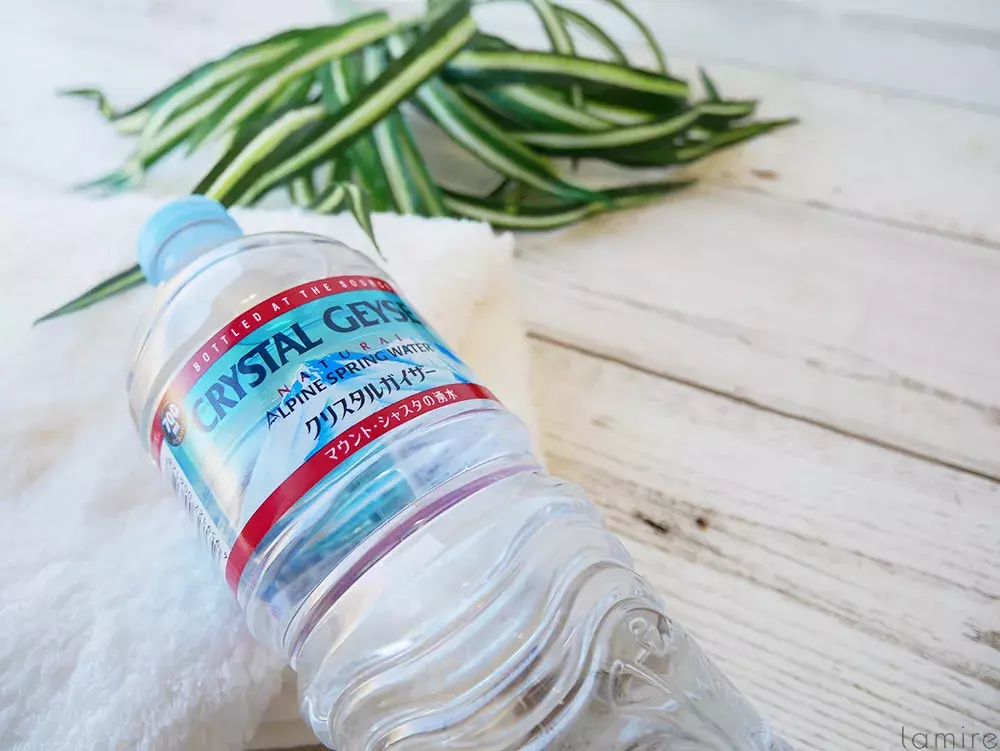 髪の毛の静電気を防ぐには 地味に深刻だし恥ずかしい ローリエプレス