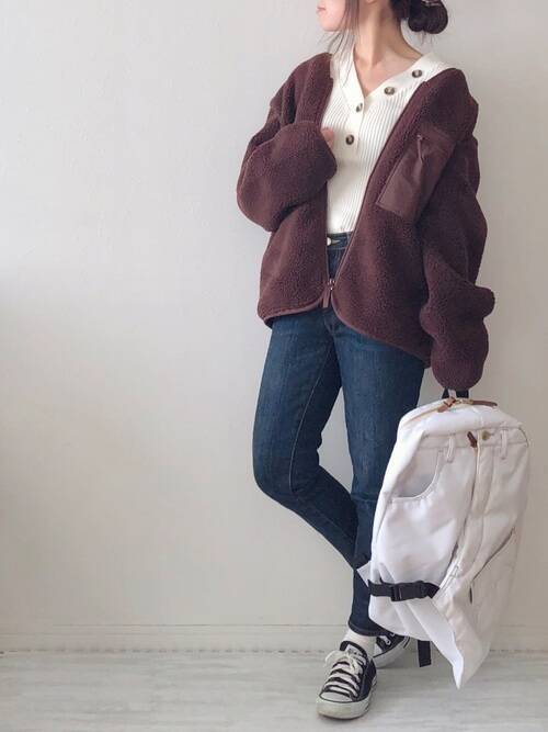 アウターありでもおしゃれに持ちたい 冬でもokなリュックコーデ ローリエプレス