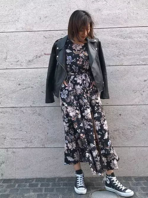 着こなし自由自在な 黒ワンピース で いち早く春コーデを先取ろう ローリエプレス