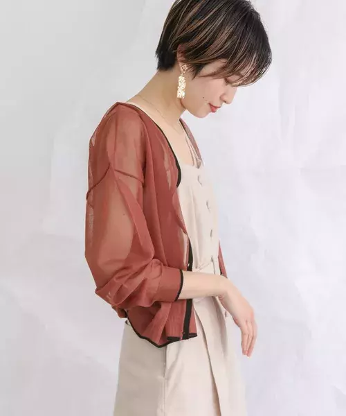 服から透ける素肌がいいんです 夏の 透け感コーデ でこなれ見せしよ ローリエプレス 服から透ける素肌がいいんです 夏の 透け感コーデ でこなれ見せしよ ローリエプレス