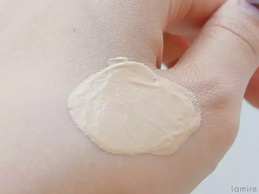 クリームとccクリーム違いは仕上がりにあった 使い方を徹底紹介 ローリエプレス