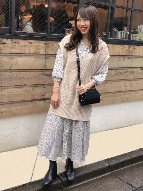 やっぱ王道が最強 絶対モテるguの花柄ワンピースコーデまとめ ローリエプレス