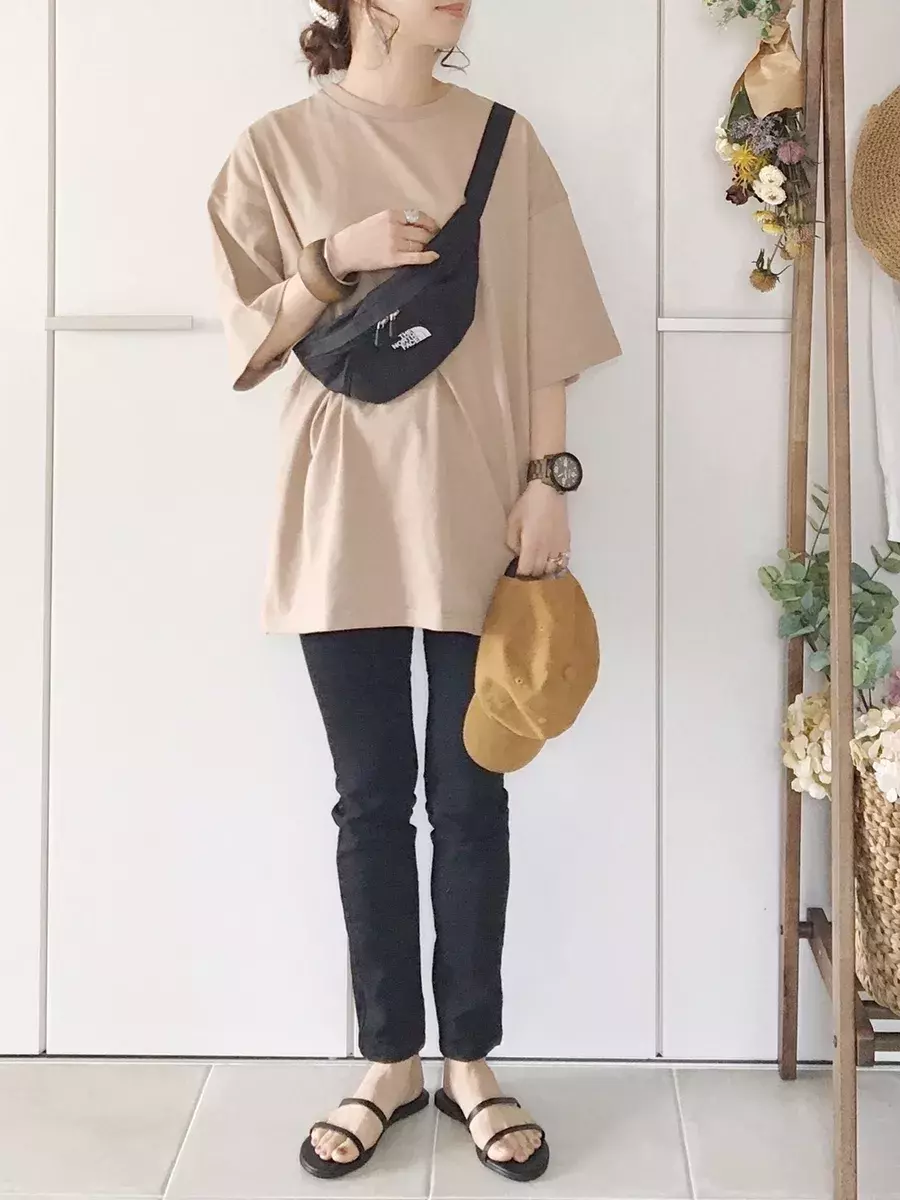 普段使いの定番 今の時期にマネしたい 黒スキニー の着回しコーデ4選 ローリエプレス