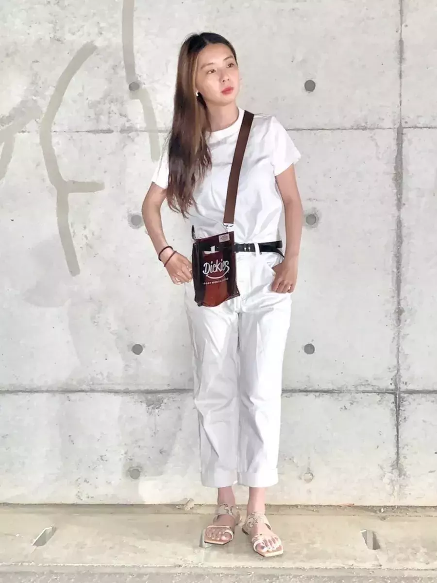 Gu ユニクロ とにかく万能 すぐマネできる白tシャツの夏コーデ4選 ローリエプレス Gu ユニクロ とにかく万能 すぐマネできる白tシャツの夏コーデ4選 ローリエプレス