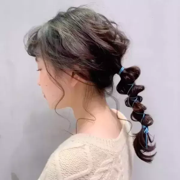 ぽこぽこしてるのが流行り 紐ヘアアレンジのやり方 ローリエプレス