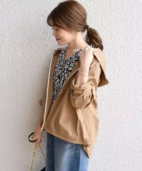 モカカラーブームに便乗 春の羽織りはベージュがいいに決まってる ローリエプレス