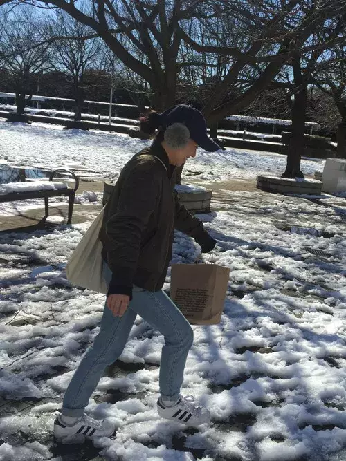 極寒の雪の日でもおしゃれに過ごしたい あったかかわいい冬コーデ ローリエプレス
