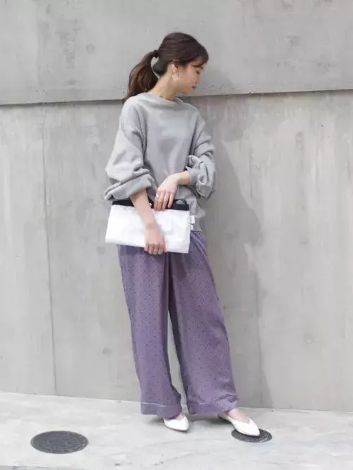 18春もトップスは ひとクセ が主流 一枚で印象的なコーデをget ローリエプレス