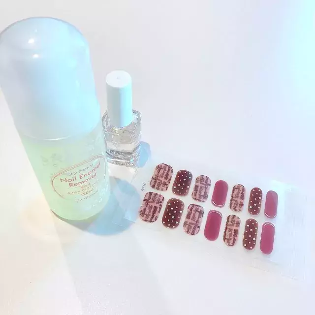 使いやすくて良い香り セリアの 優秀ネイルアイテム がコスパ良すぎ ローリエプレス