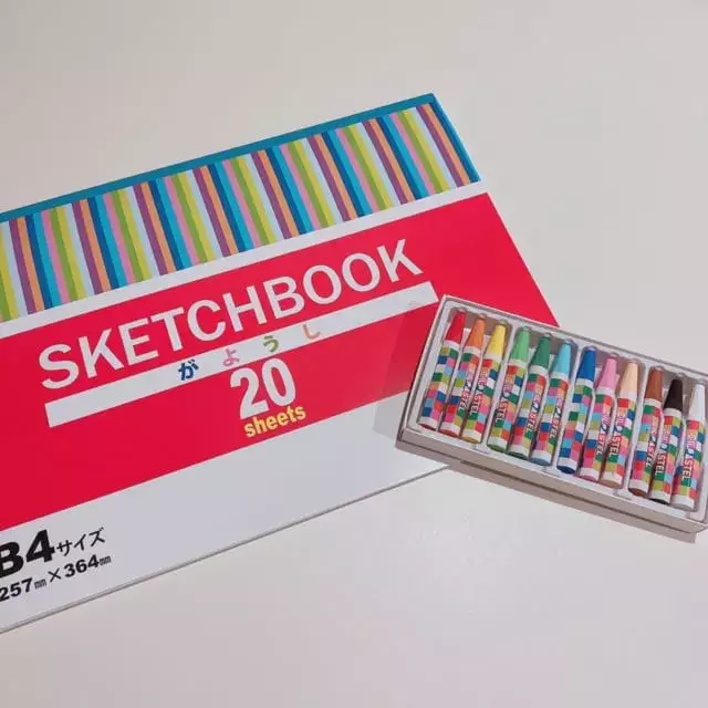 おうち時間にぴったりかも セリアの オイルパステル は大人も子どもも楽しめる ローリエプレス おうち時間にぴったりかも セリアの オイルパステル は大人も子どもも楽しめる ローリエプレス