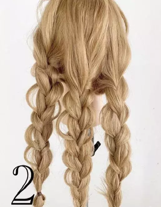 三つ編みでできる 簡単ゆるふわヘアアレンジ ローリエプレス