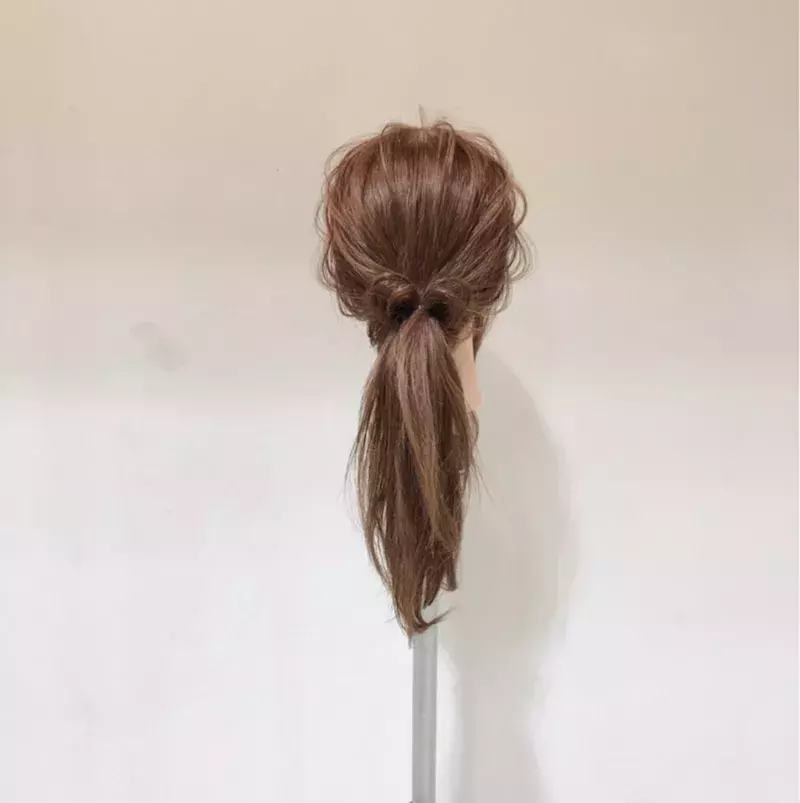 ひと工夫するだけでとってもオシャレ 簡単ポニーテールアレンジ ローリエプレス