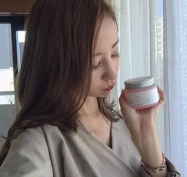 毛穴詰まりが気になる人必見 今すぐ試してほしいセルフケア ローリエプレス