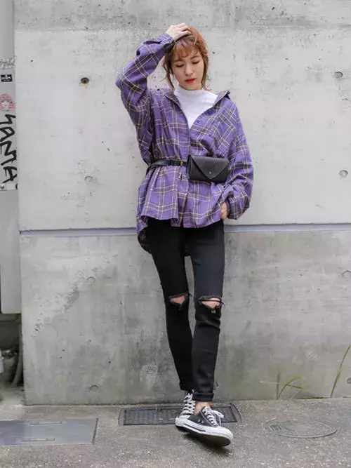 最新 韓国のトレンドはベルトバッグをアウターの上にｏｎ ローリエプレス