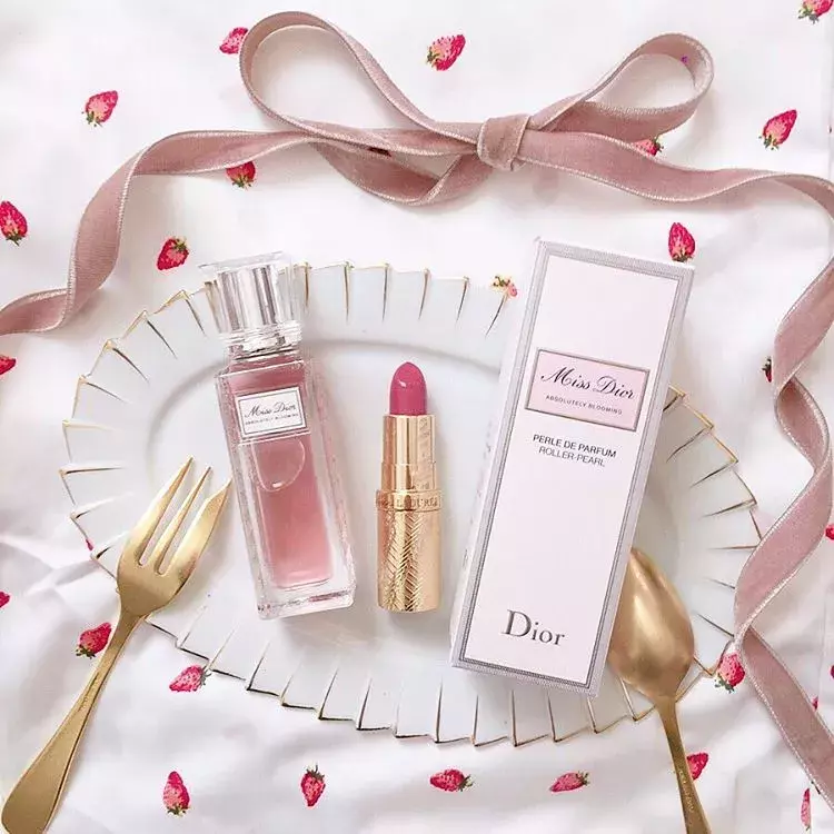 プチプラなのに 高級香水 に似てる 代用できる香水４選 ローリエプレス