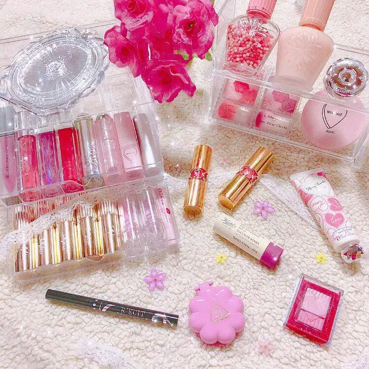 人気者だけ知りたい デパコスブランド別 定番コスメリスト ローリエプレス