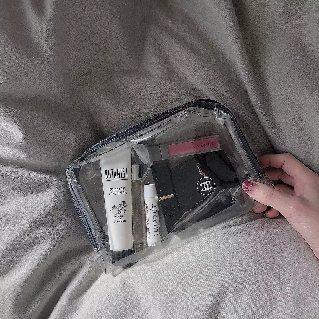 インスタグラマーのおしゃれ投稿に注目 イケてる置き画を撮るコツ ローリエプレス