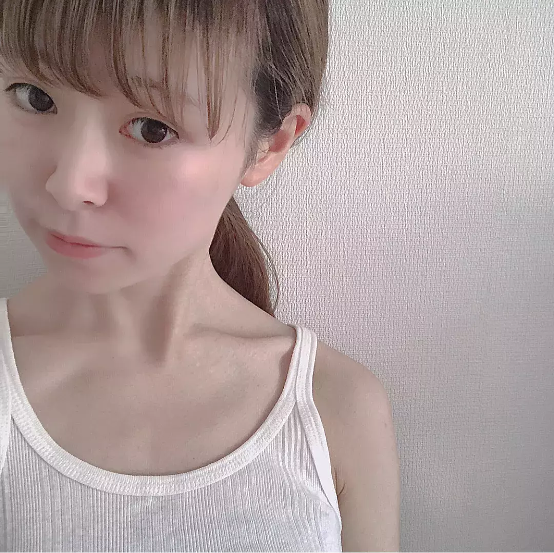 お肌がきれいな人にだけ聞いた スキンケア何使ってる ローリエプレス