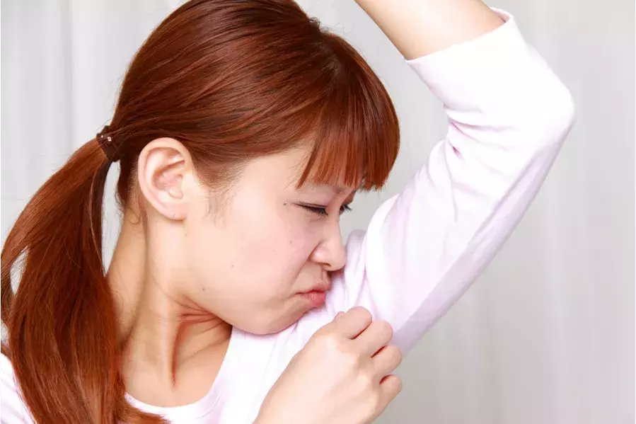脇汗が止まらない そんな人におすすめの対策グッズをご紹介 ローリエプレス