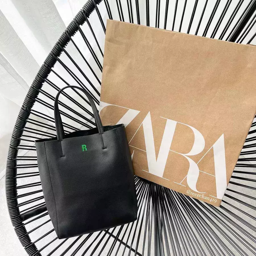 特別感 大事 Zara イニシャル入り シンプル小物 にズキュン ローリエプレス