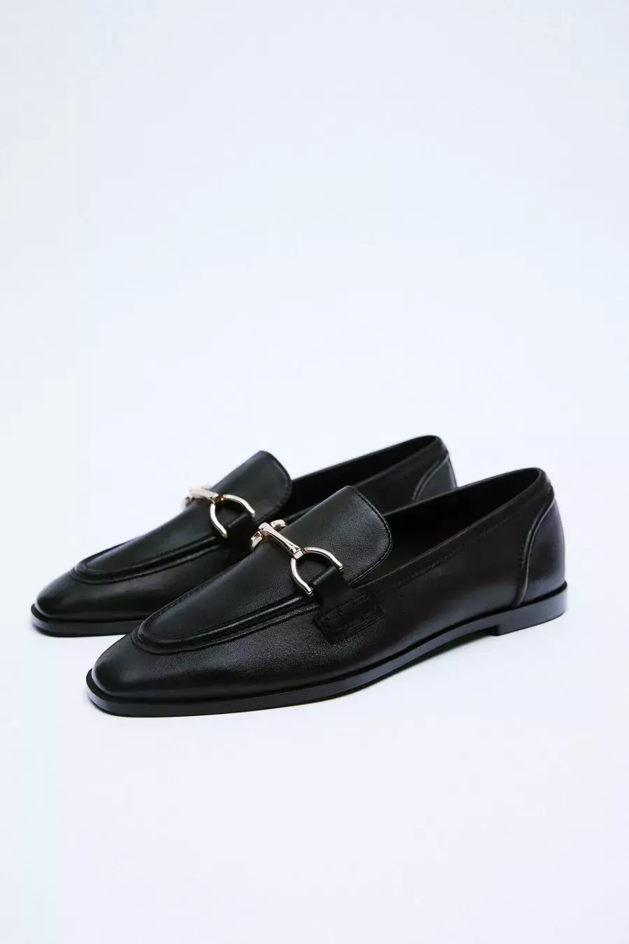 週5で履きたいかも Zara 1足でサマになる 注目ローファー ローリエプレス