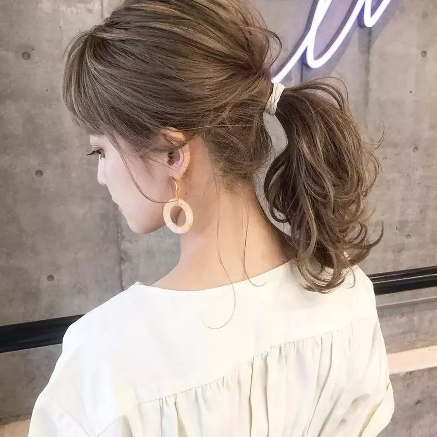 決心しなくても イメチェン 不器用さんでもできる 簡単ヘアアレンジ ローリエプレス