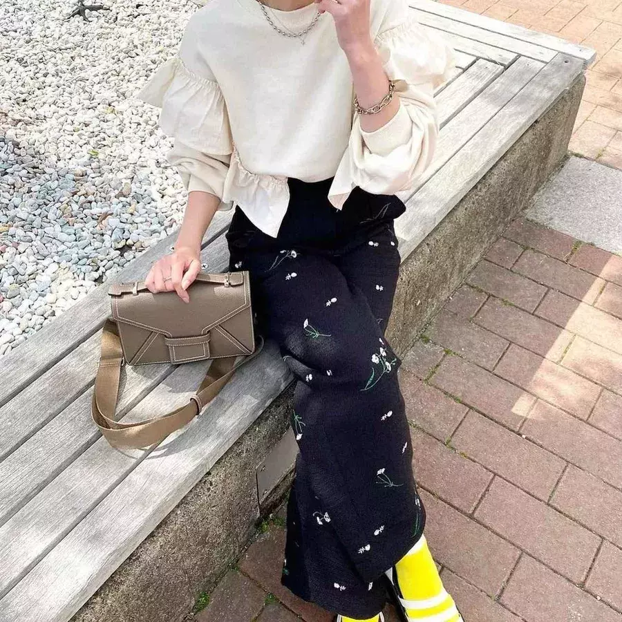 隠れて安心 Zara 二の腕カバーできる デザイントップス ローリエプレス 隠れて安心 Zara 二の腕カバーできる デザイントップス ローリエプレス